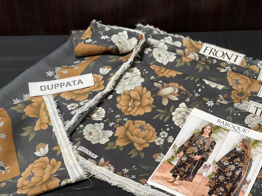 3 Pcs Women's Unstitched Karandi Digital Print Suit