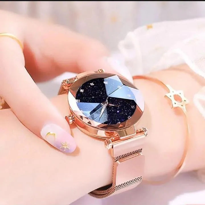 Beautiful Golden Luxury Vibe Casual Watch